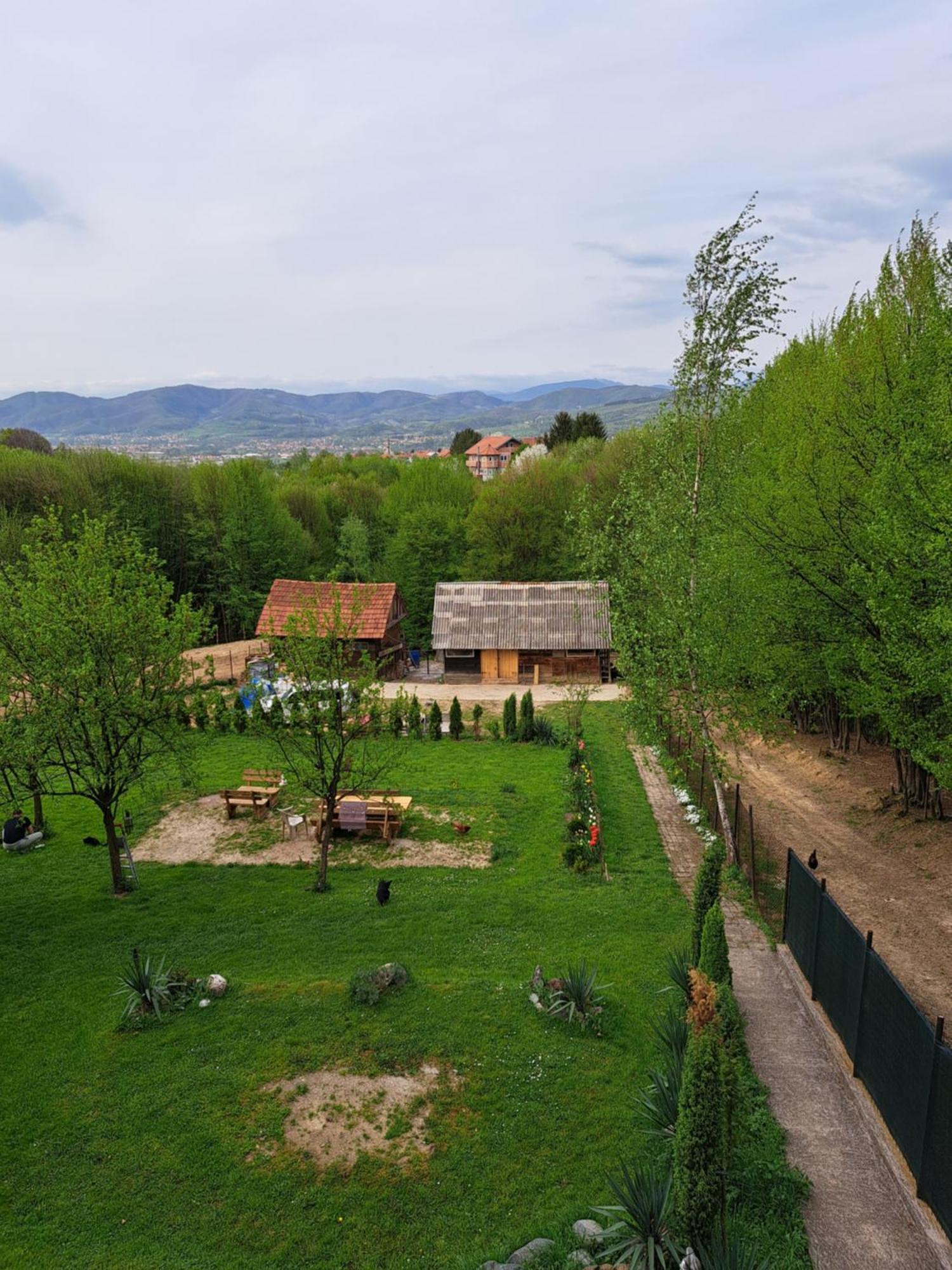 Vila Mala Farma Nani Visoko Exteriér fotografie