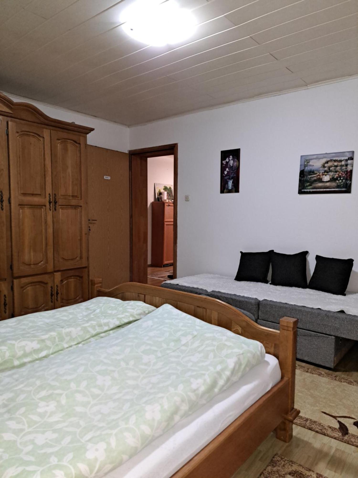 Vila Mala Farma Nani Visoko Exteriér fotografie